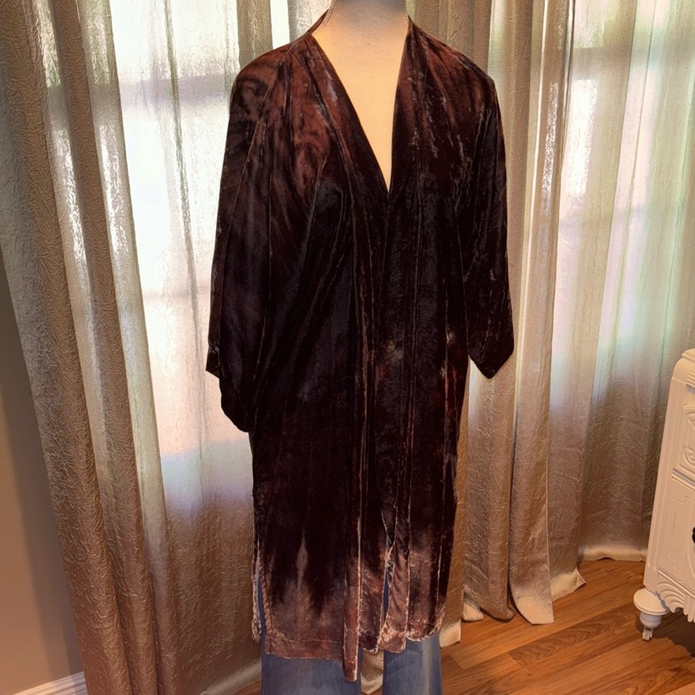 River + Sky Brown Velvet Open-Front Robe Cardigan